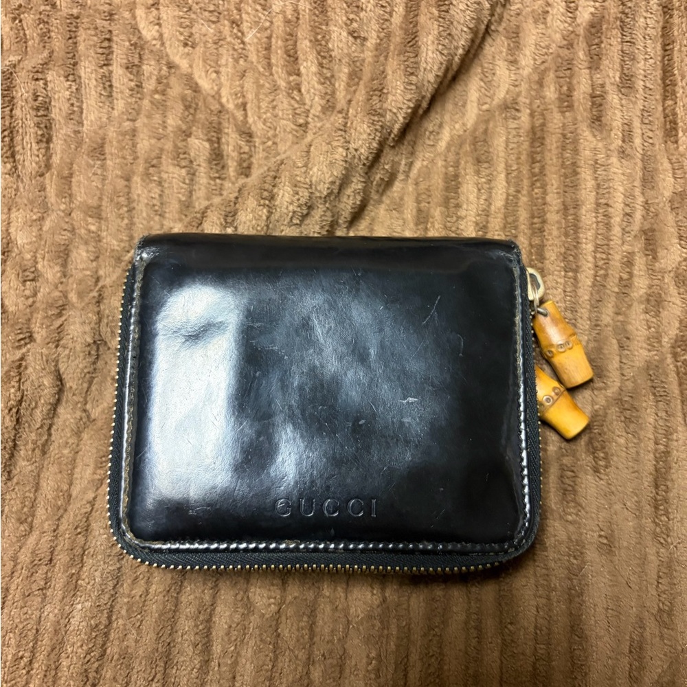 Gucci Black Patent Leather Compact Wallet W/ Bamboo Zipper Pulls